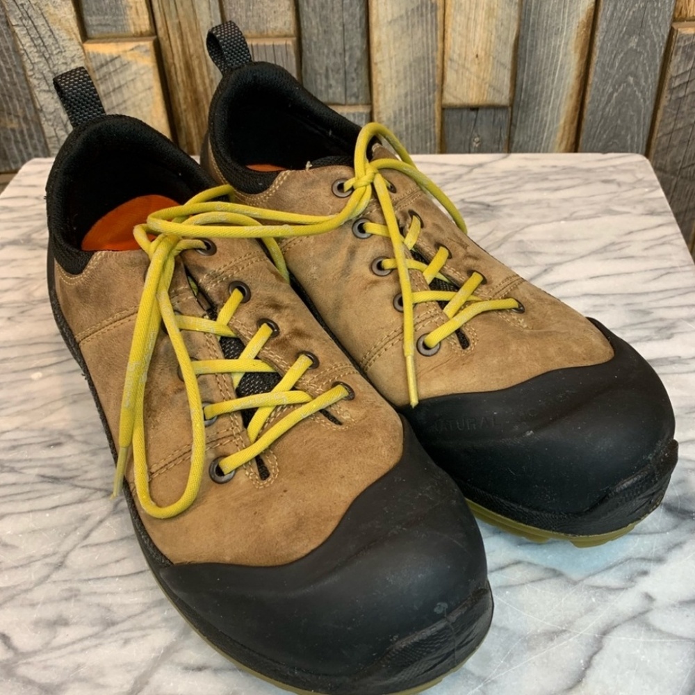 Ecco sneakers